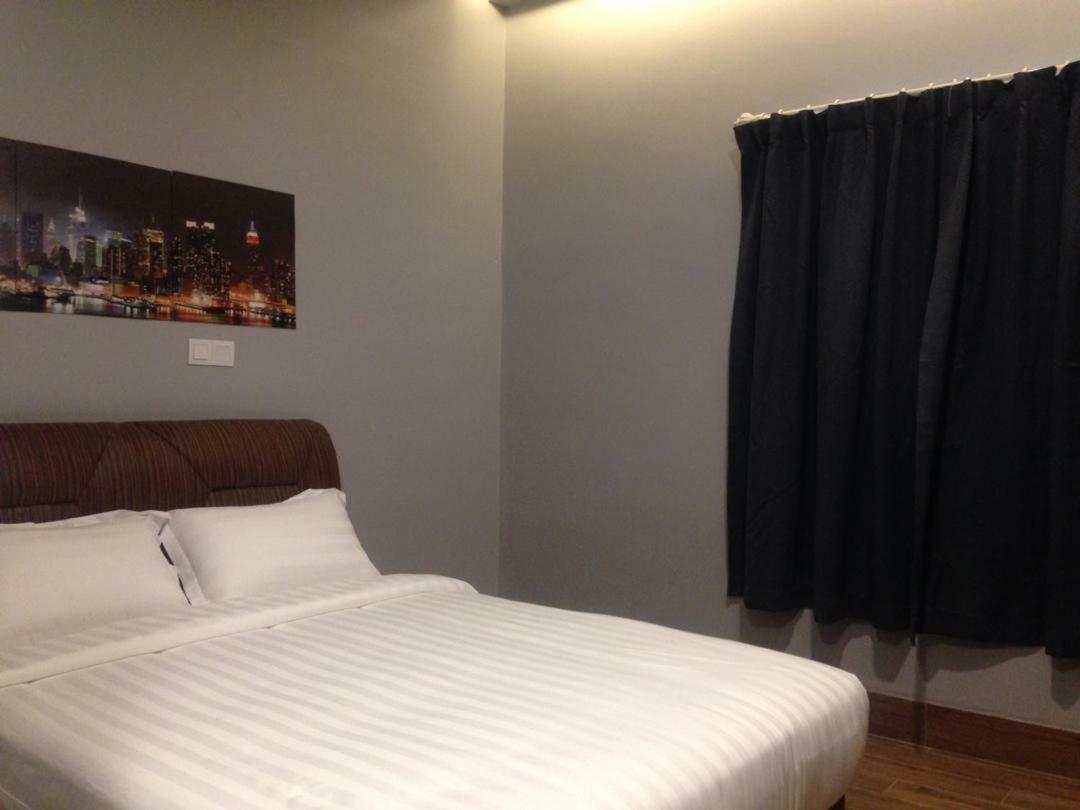 Good 9 Hotel - Bukit Dahlia Johor Bahru Extérieur photo