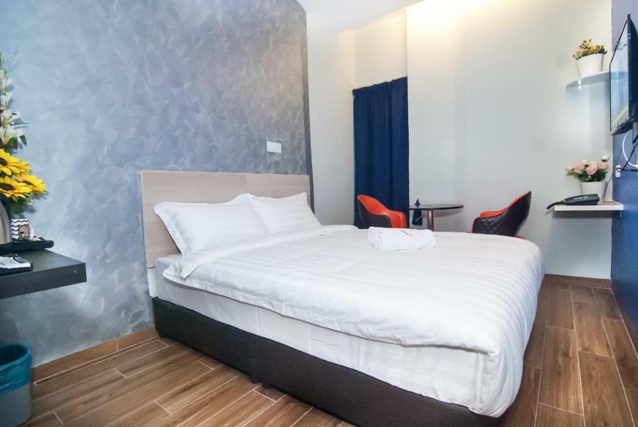 Good 9 Hotel - Bukit Dahlia Johor Bahru Extérieur photo